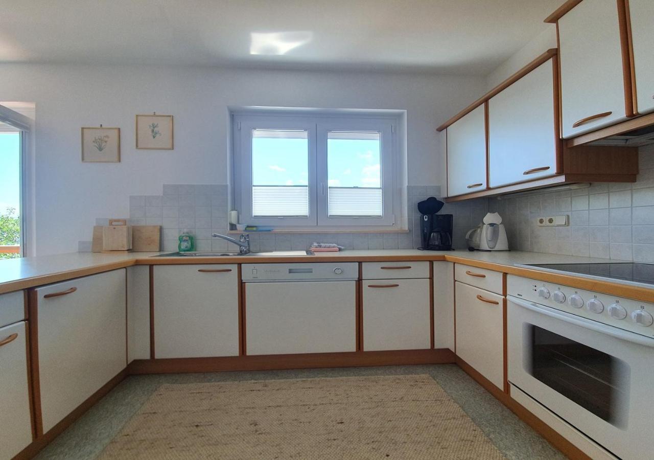 Haus Kraller-Urlaub Mit Seeblick Милщат Екстериор снимка