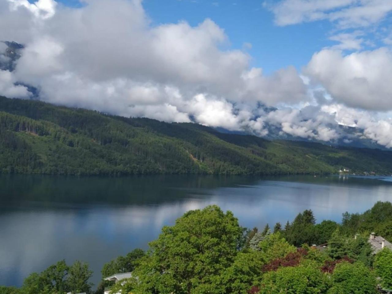 Haus Kraller-Urlaub Mit Seeblick Apartment Милщат Екстериор снимка